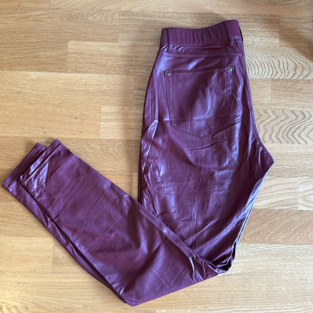 Hue Burgundy Spandex Jeggings / Hotpants in Small